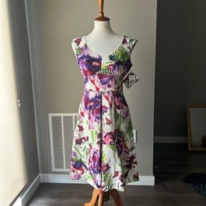 Gabby Skye Floral Fit and flare dress. Multi color
